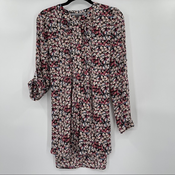 Daniel Rainn Maternity Floral Split Neck Tunic​ - Picture 11 of 11